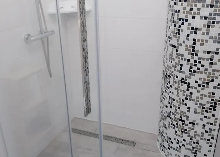 Fine דירה קסזטלי