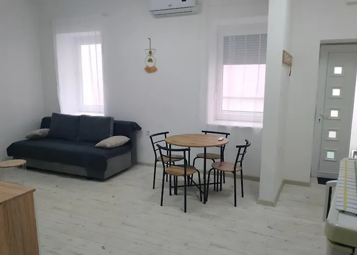 דירה Fine קסזטלי